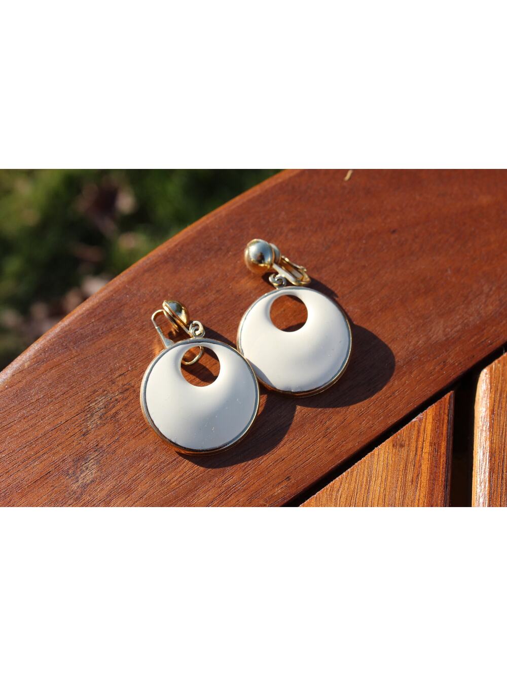 Vintage Cream & Gold Clip On Earrings Mod Retro Art Deco